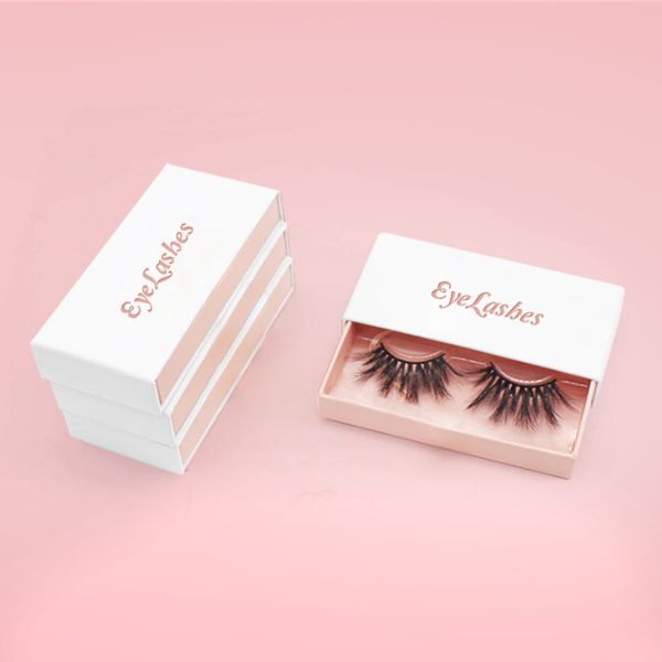 Benefits of Eyelash Boxes